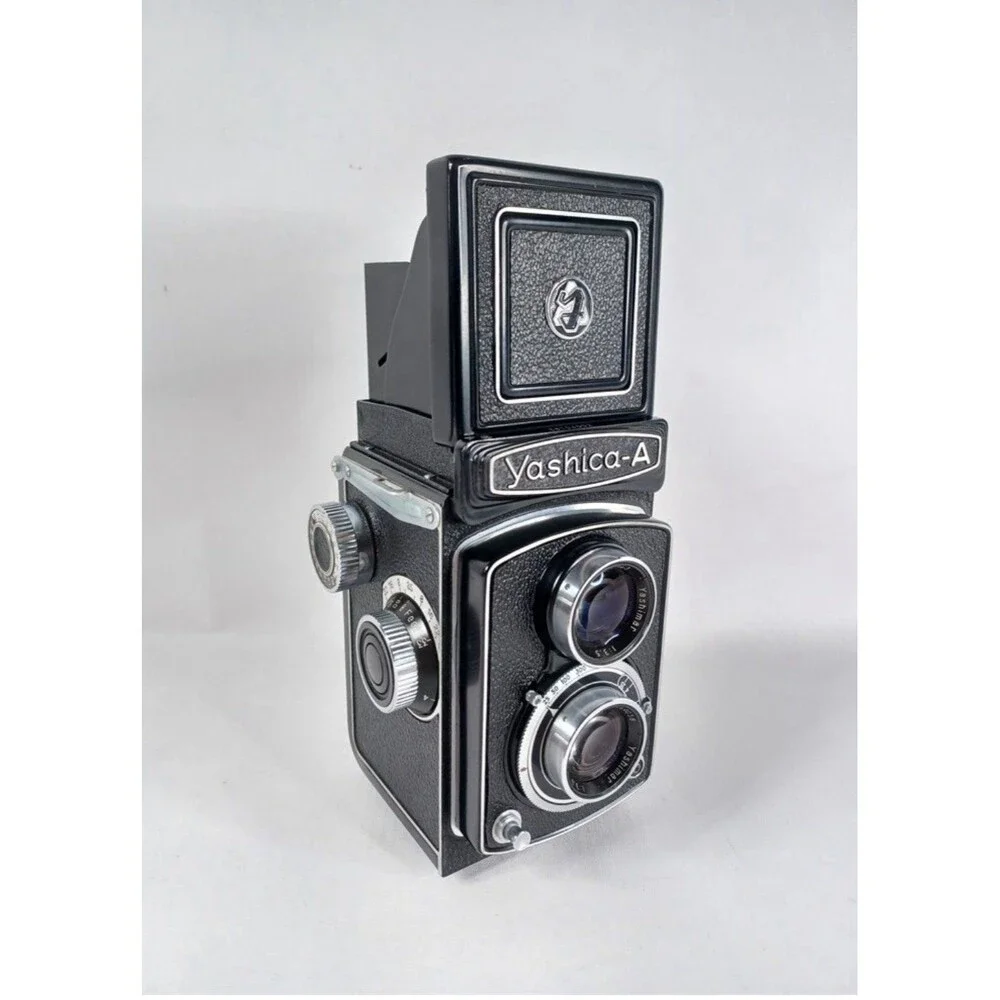 Yashica-A Twin Lens Reflex Medium Format Film Camera w/80mm f3.5 Lens-Nice